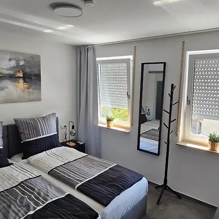 Doppelzimmer Mit Neckarblick * Nuertingen