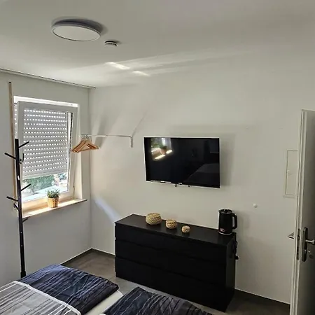 Doppelzimmer Mit Neckarblick Guest house Nuertingen